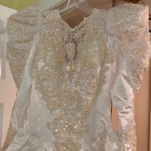 Vintage wedding dress (1991)